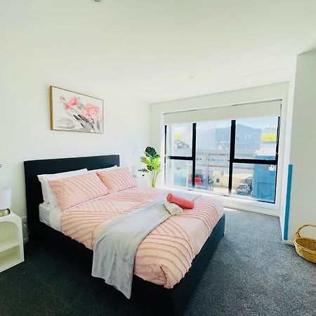 Walking Distance To Riverside Market & Hospital كريستتشيرش المظهر الخارجي الصورة